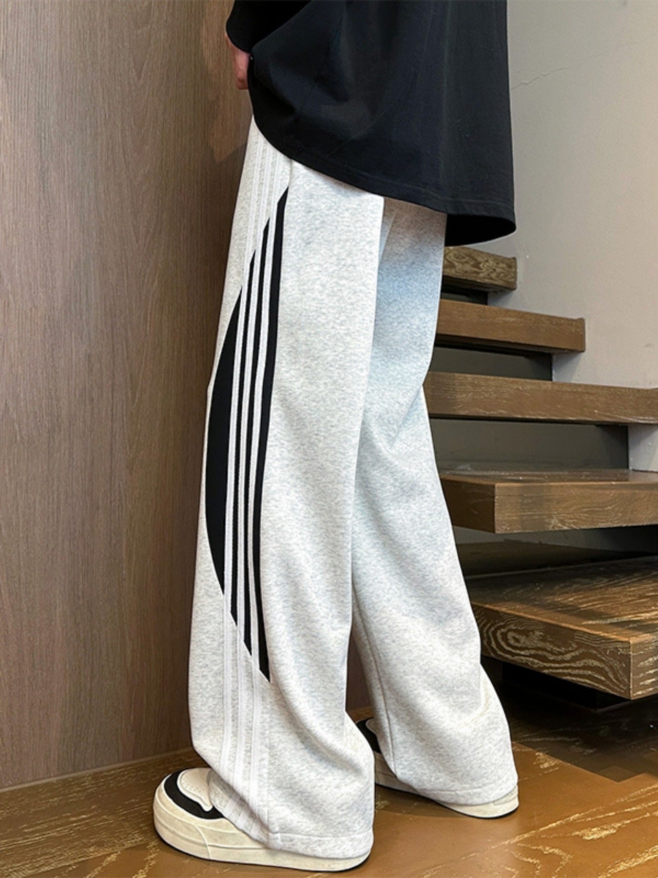 4574ae387b8f4bb4ab27048c73a18181-Max