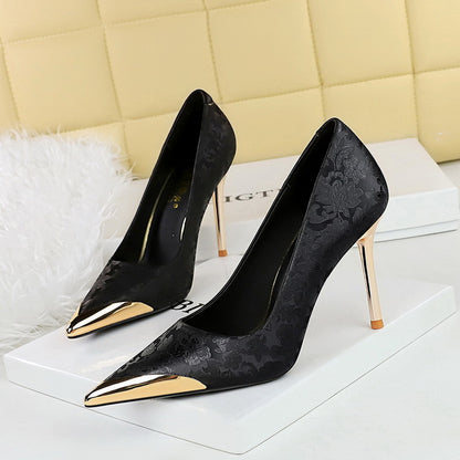 Chinese style women's high heels, silk thin heels, shallow mouth metal pointed satin, banquet high heels, single shoes for women